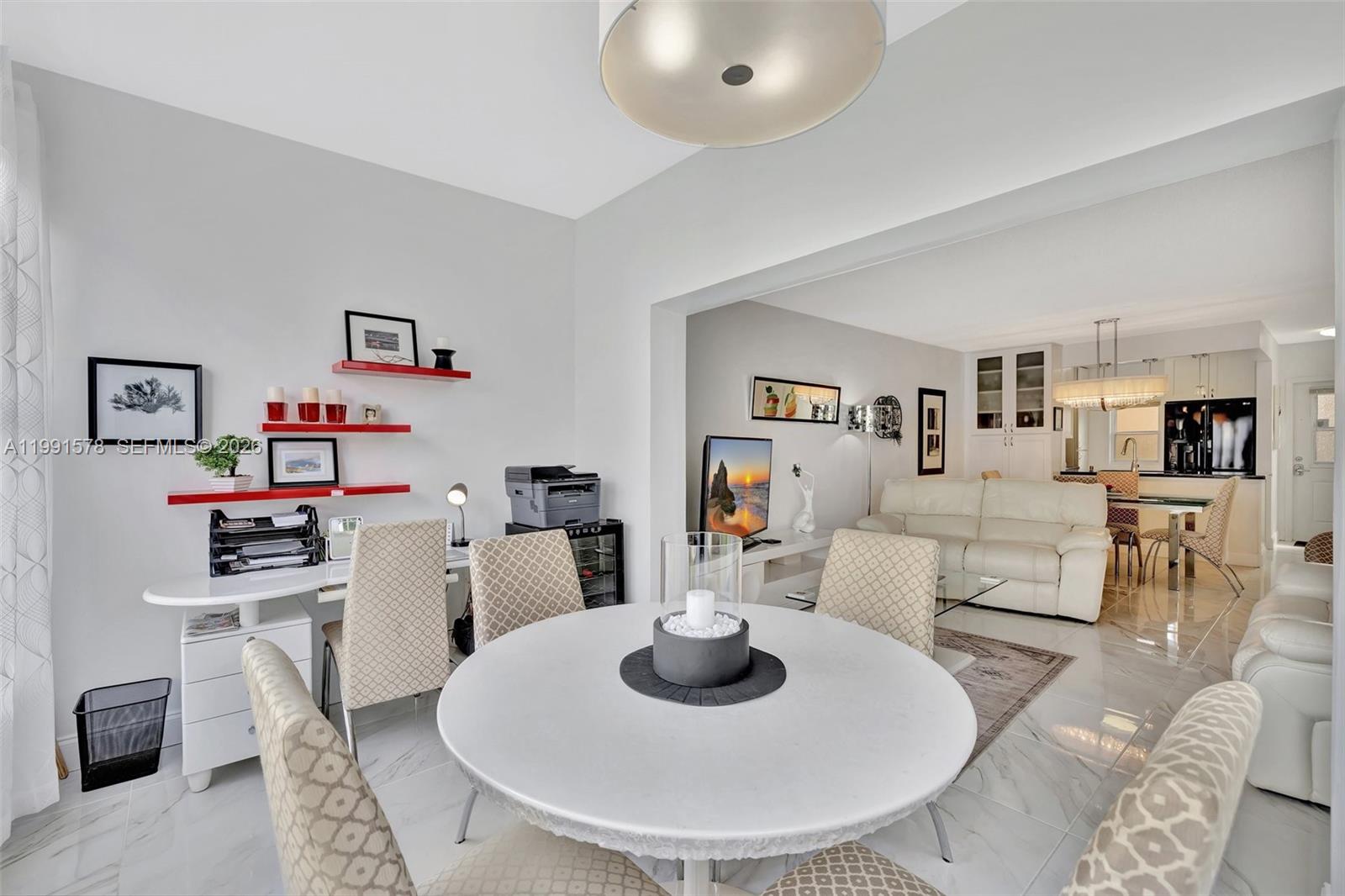 4705 NW 35th St #501 Lauderdale Lakes, FL 33319