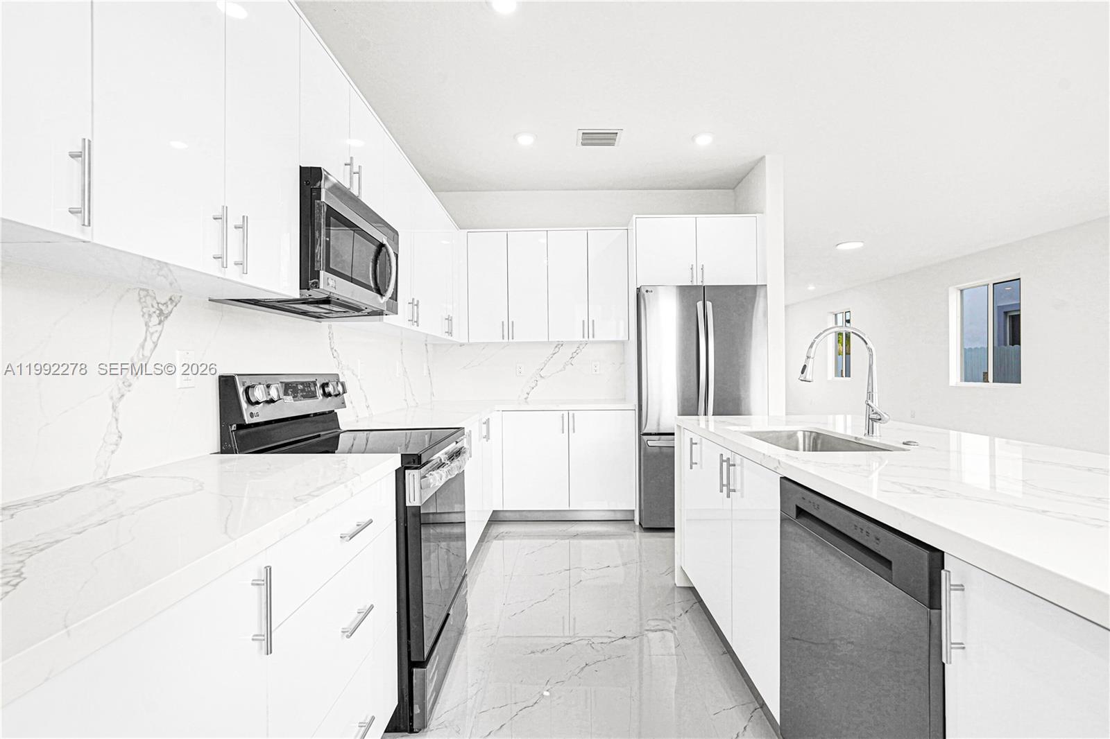 22555 SW 125th Ave Miami, FL 33170