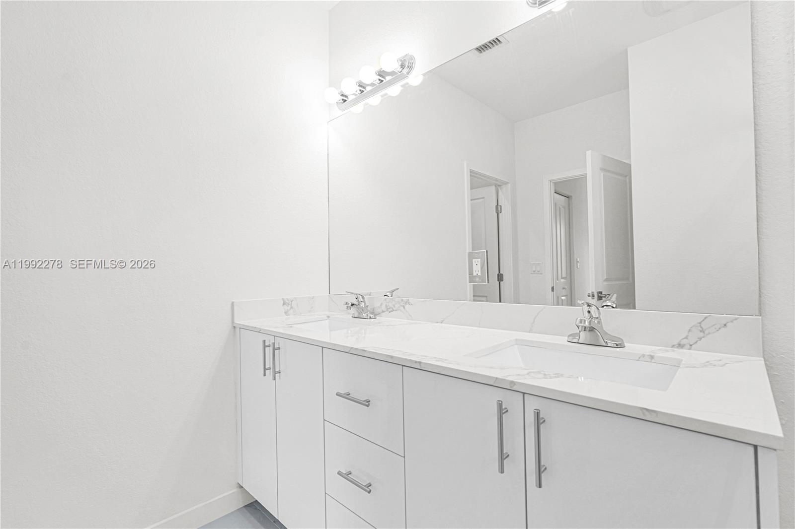 22555 SW 125th Ave Miami, FL 33170