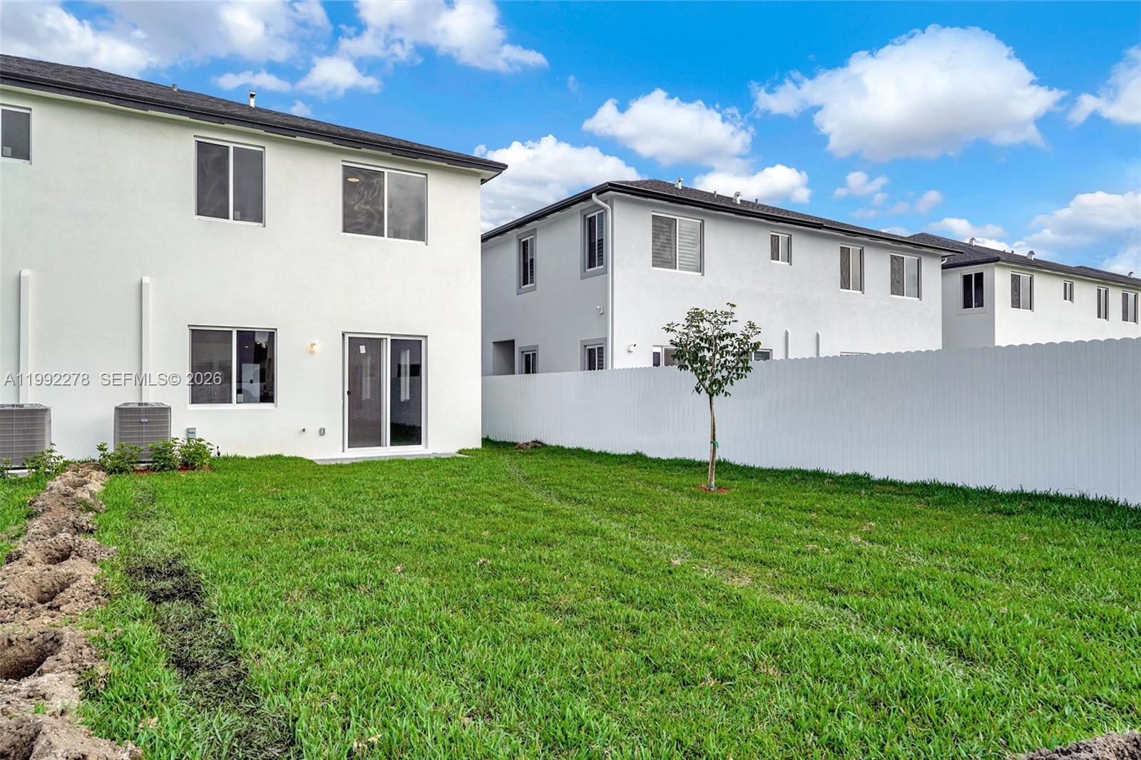 22555 SW 125th Ave Miami, FL 33170