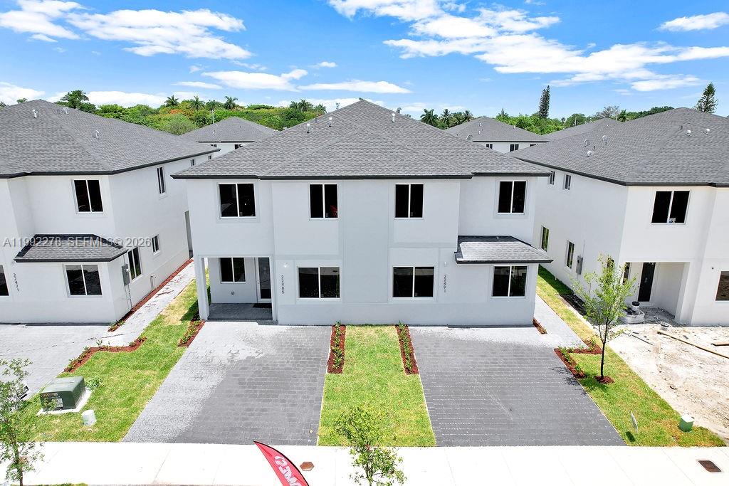 22555 SW 125th Ave Miami, FL 33170