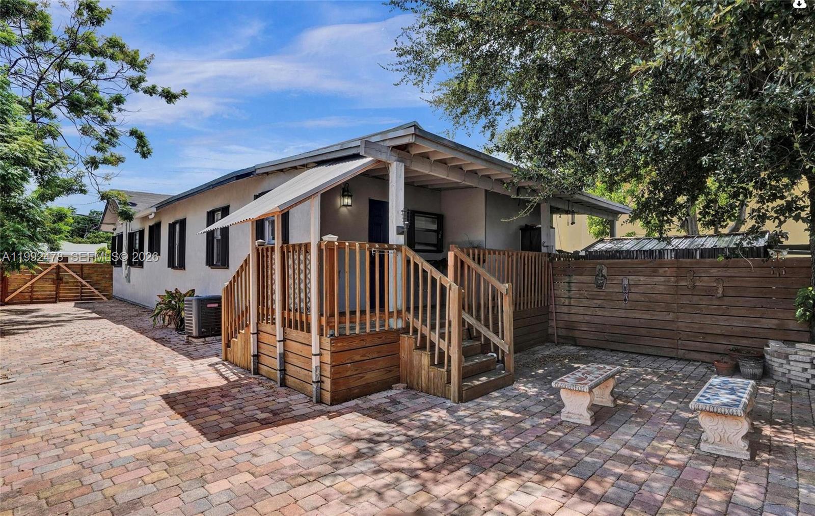 2135 SW 4th St Miami, FL 33135