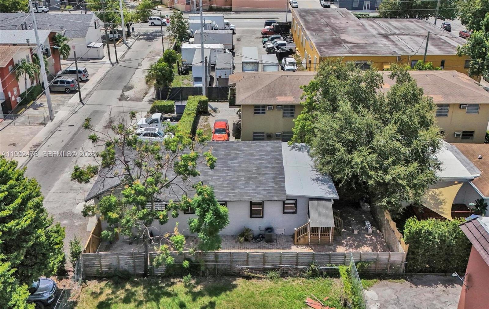 2135 SW 4th St Miami, FL 33135