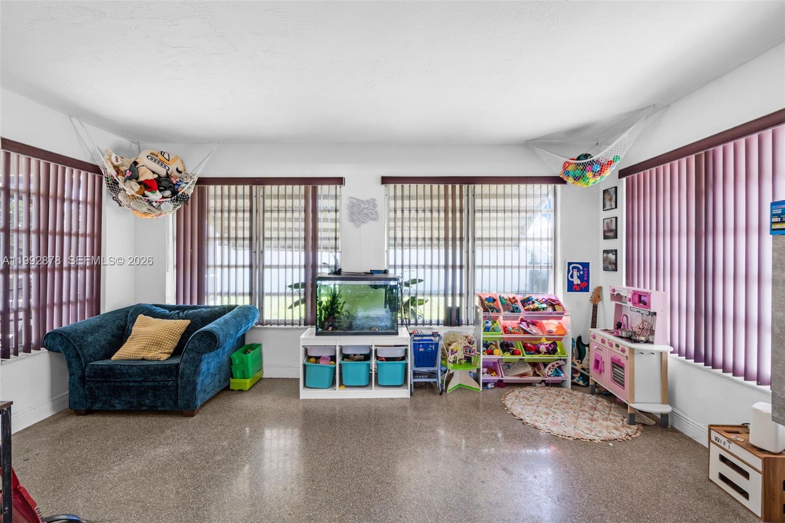 2221 Alcazar Dr Miramar, FL 33023