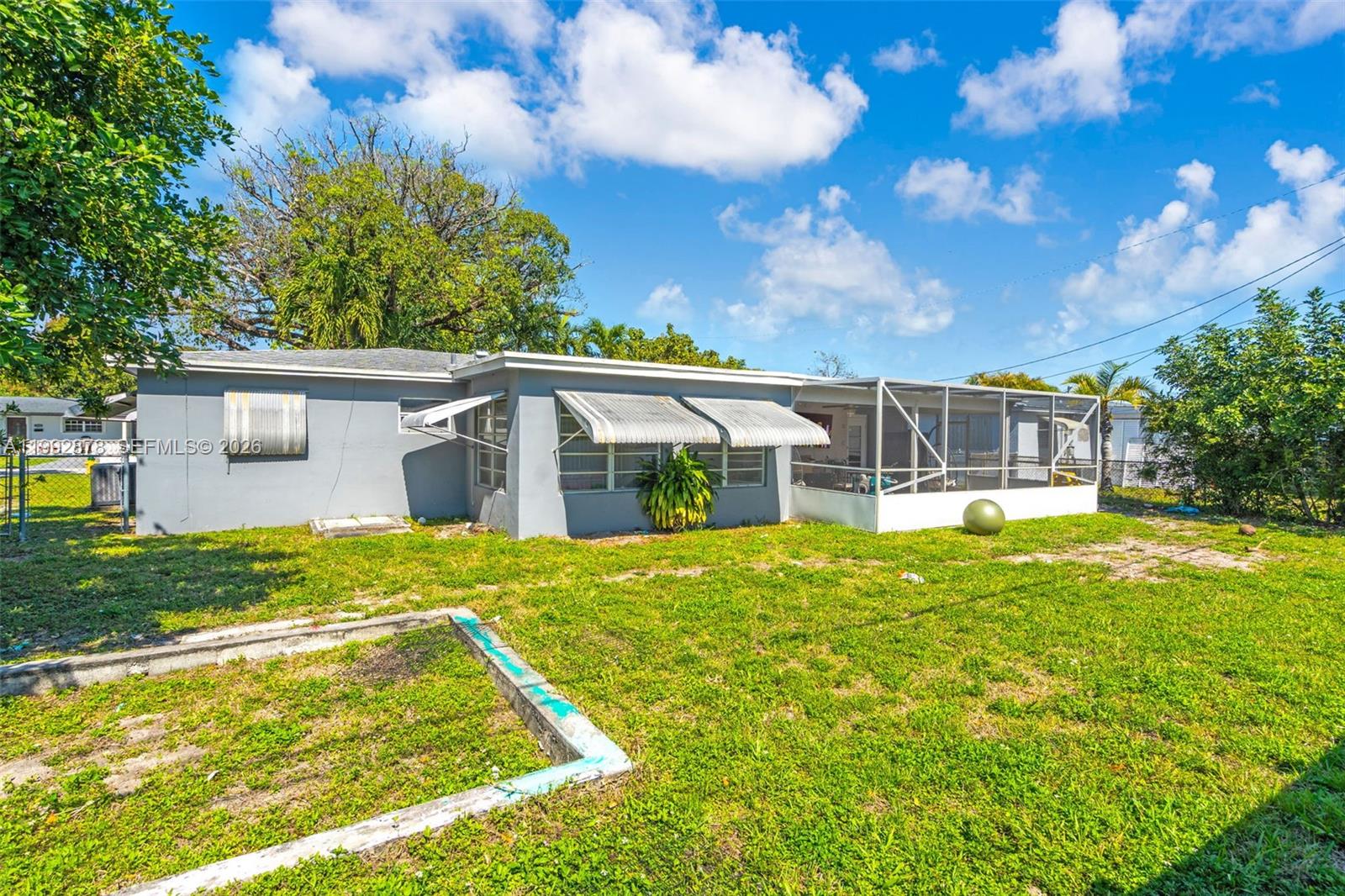 2221 Alcazar Dr Miramar, FL 33023