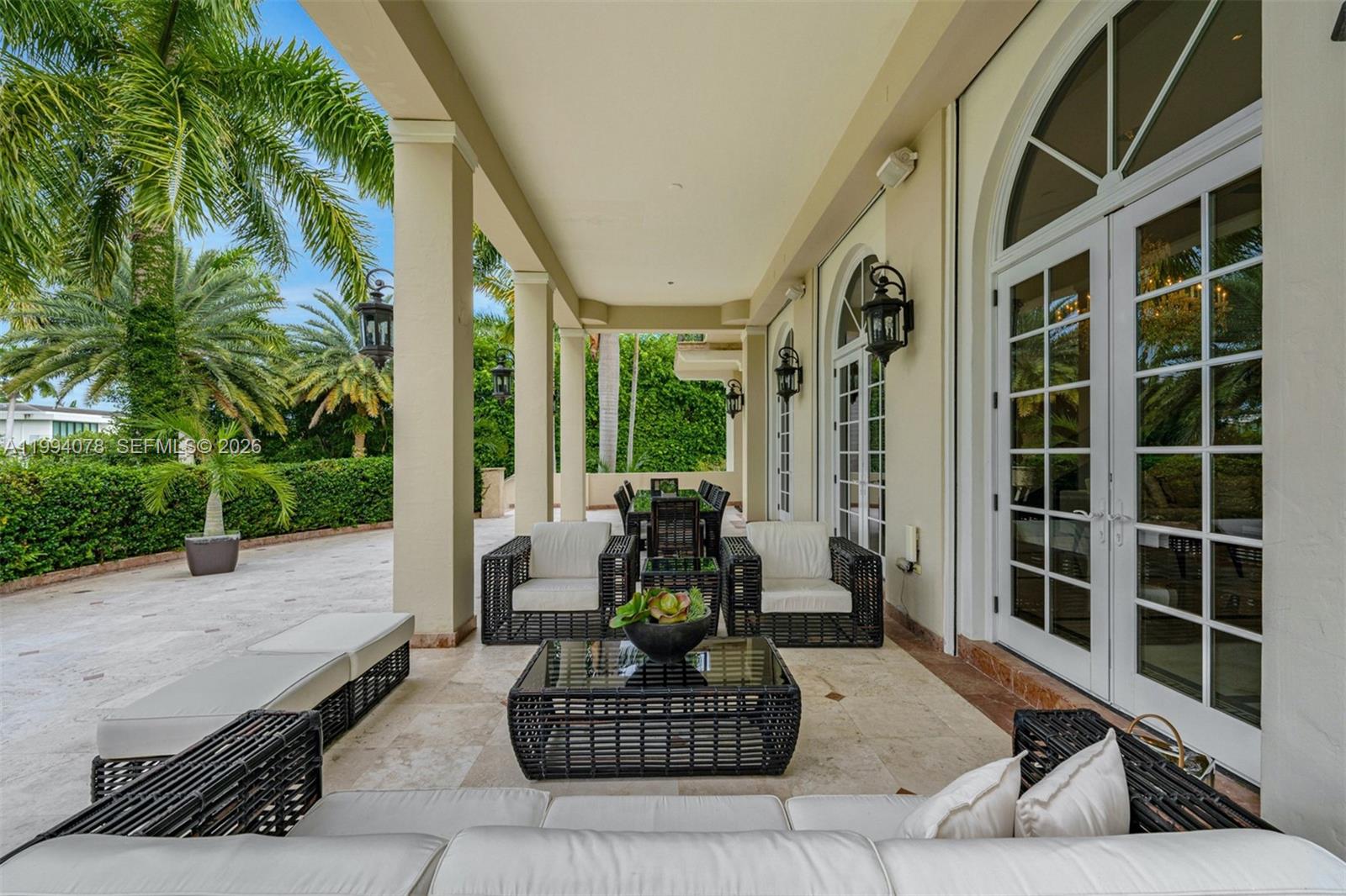 585 Arvida Pkwy Coral Gables, FL 33156