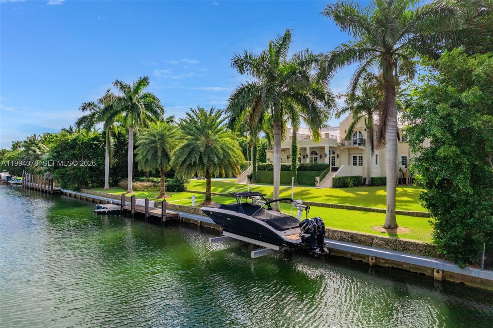 585 Arvida Pkwy Coral Gables, FL 33156
