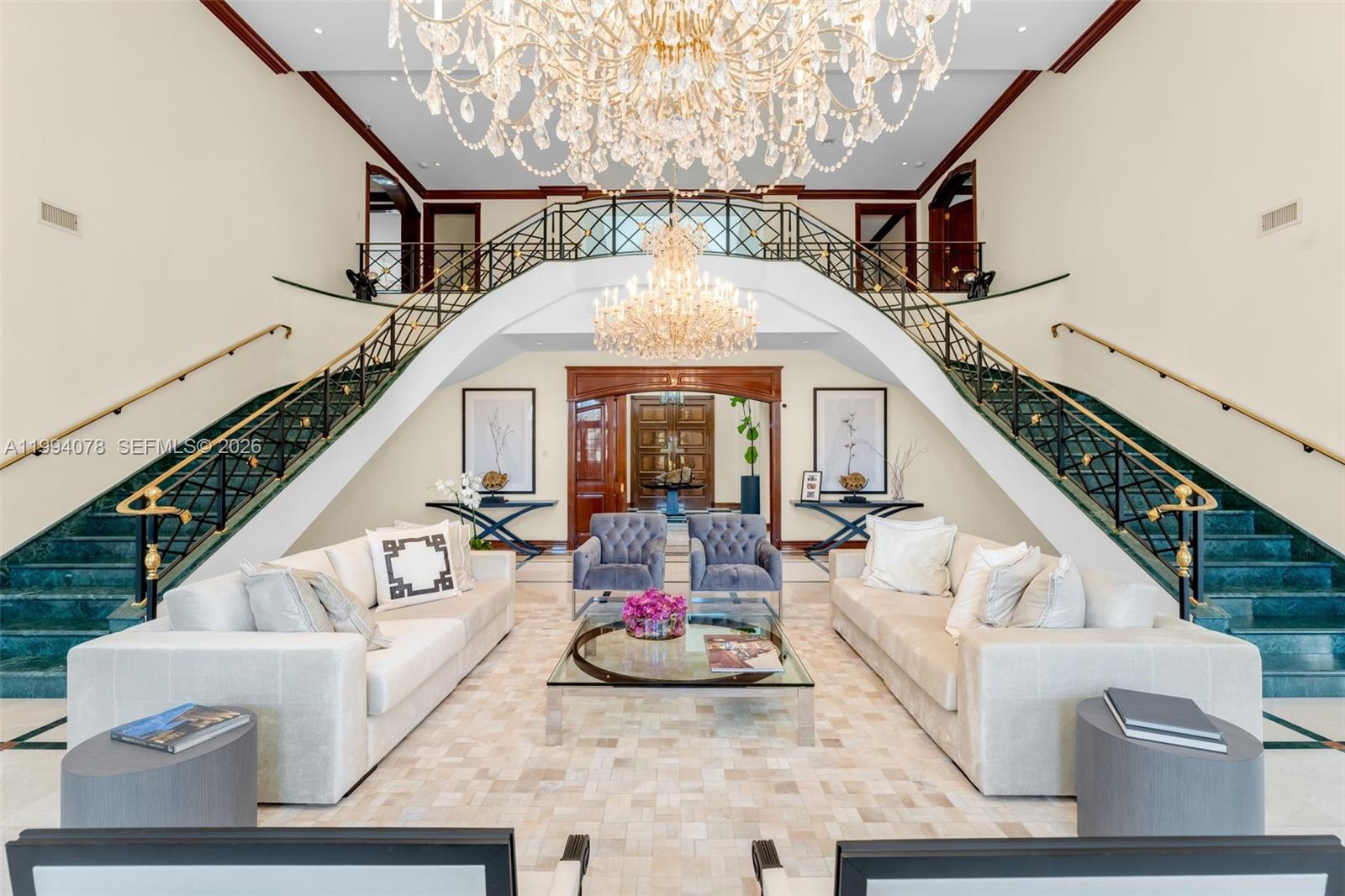 585 Arvida Pkwy Coral Gables, FL 33156