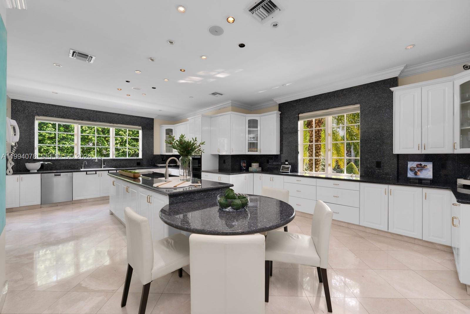 585 Arvida Pkwy Coral Gables, FL 33156