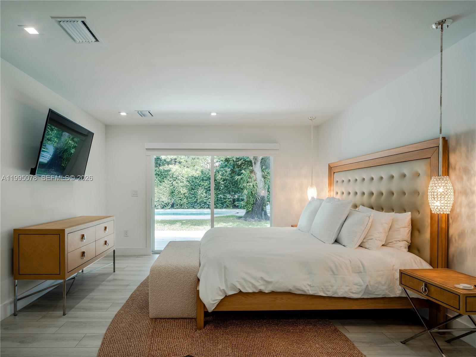 8525 SW 54th Ct Miami, FL 33143