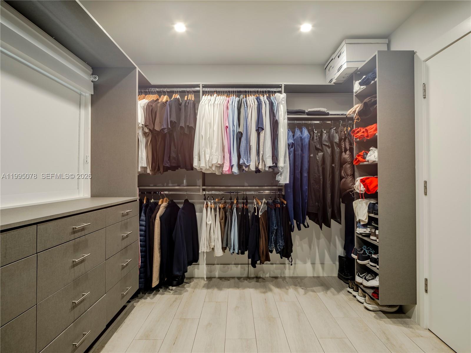 8525 SW 54th Ct Miami, FL 33143