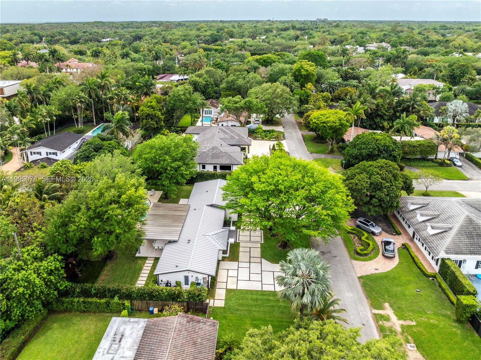 8525 SW 54th Ct Miami, FL 33143