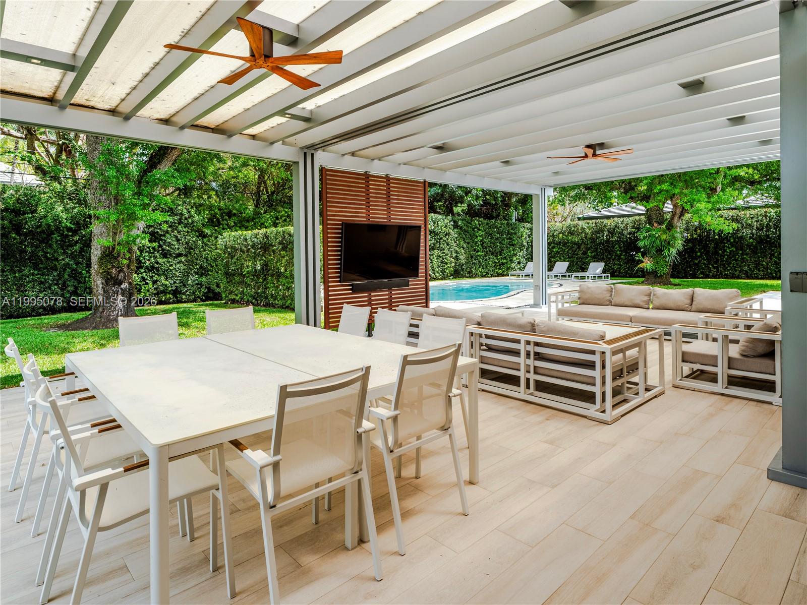 8525 SW 54th Ct Miami, FL 33143