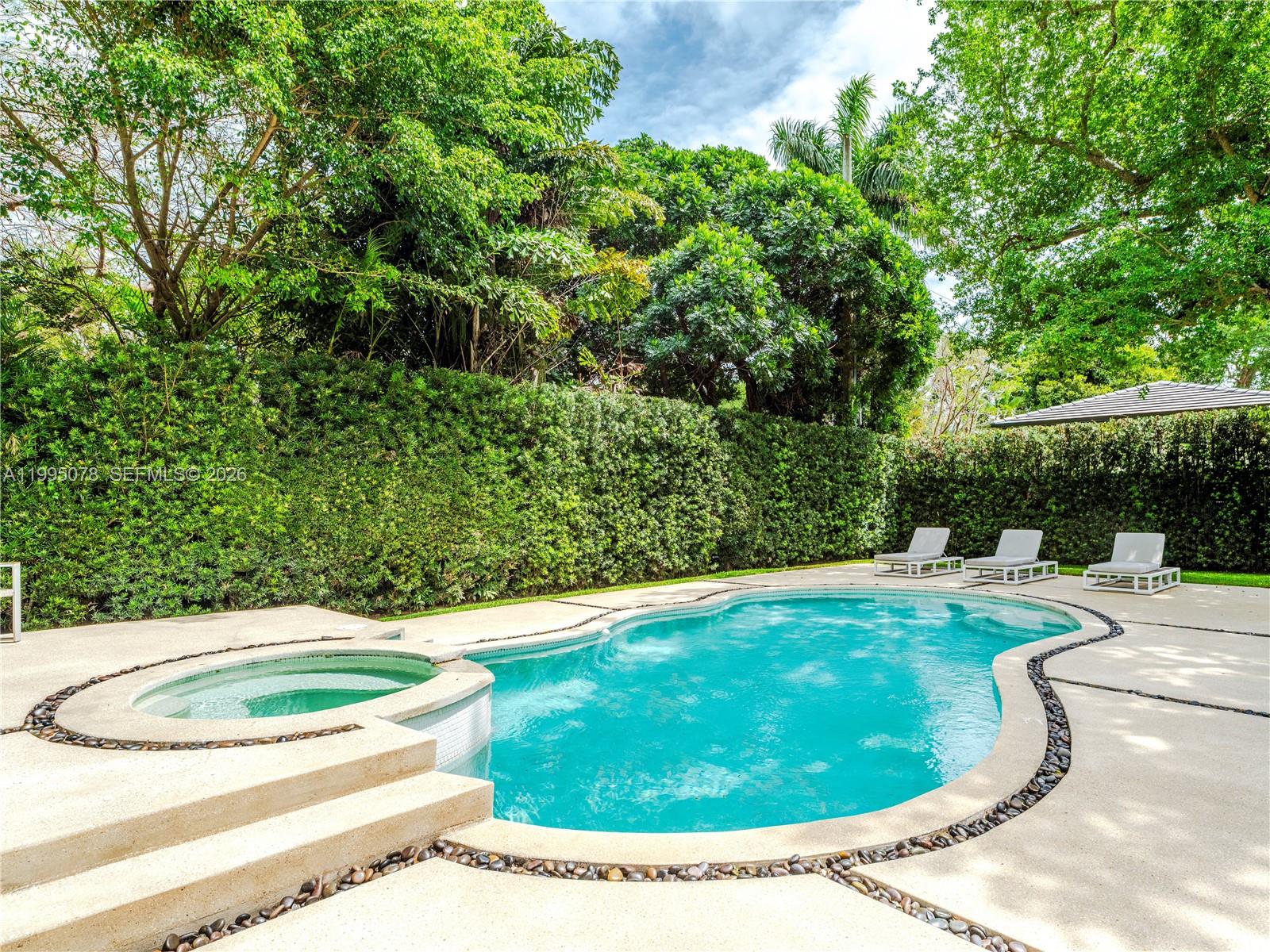 8525 SW 54th Ct Miami, FL 33143