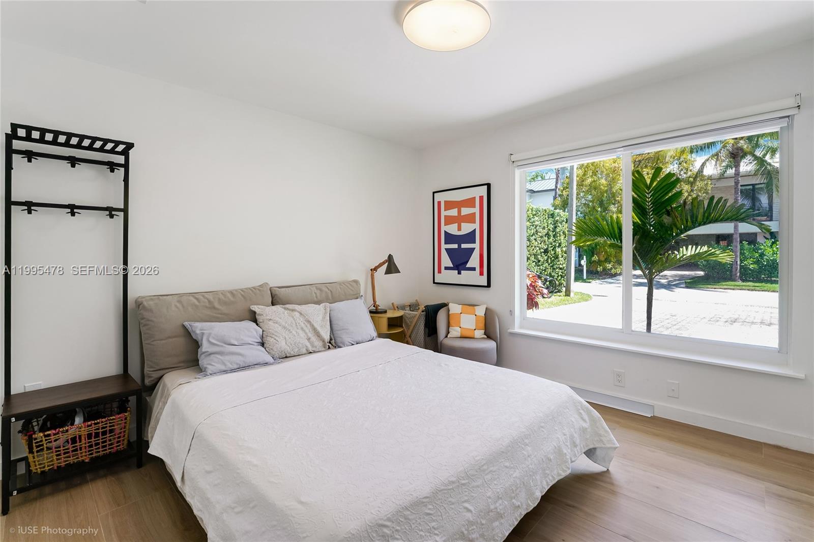 560 Hampton Ln Key Biscayne, FL 33149