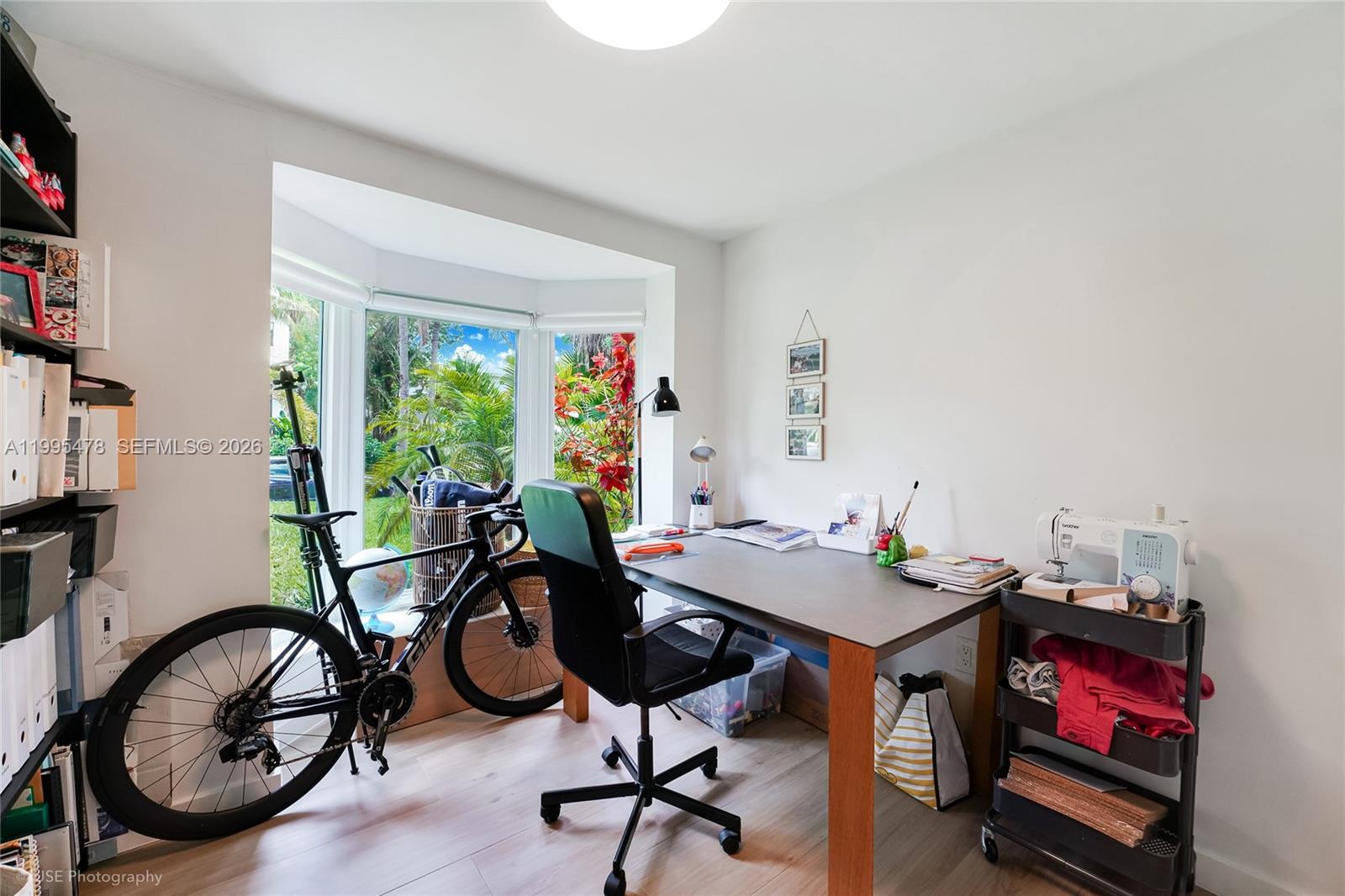 560 Hampton Ln Key Biscayne, FL 33149