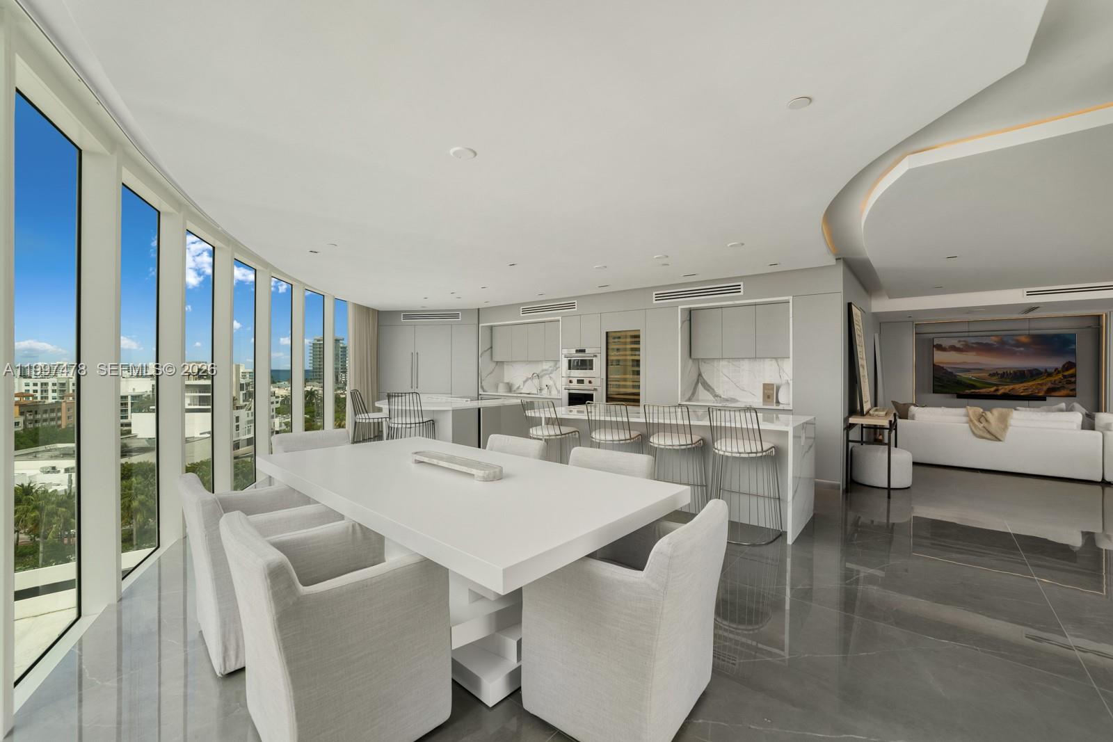 1000 S Pointe Dr #901 Miami Beach, FL 33139