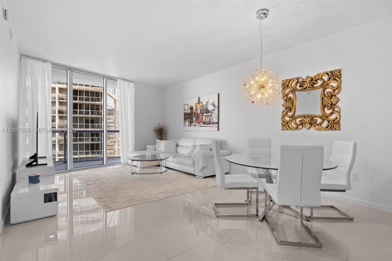 image Icon Brickell I8