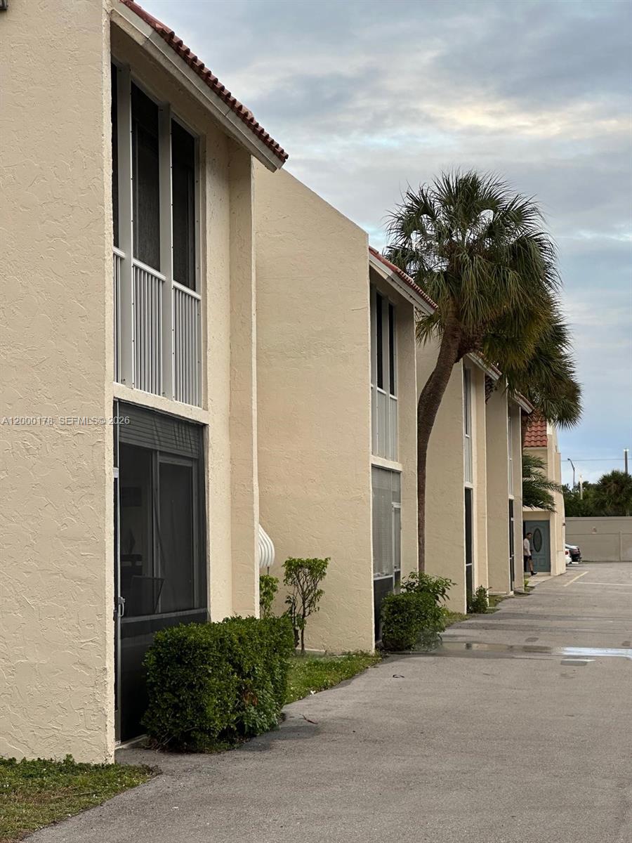 1428 SE 4th Ave #247