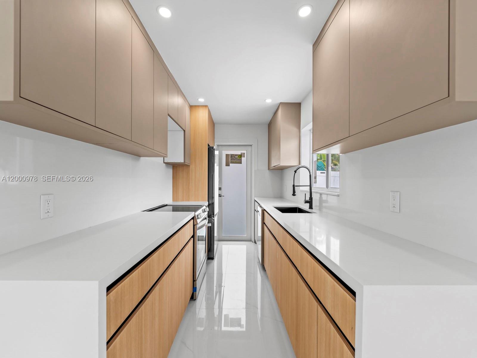 1007 Citrus Isle Fort Lauderdale, FL 33315