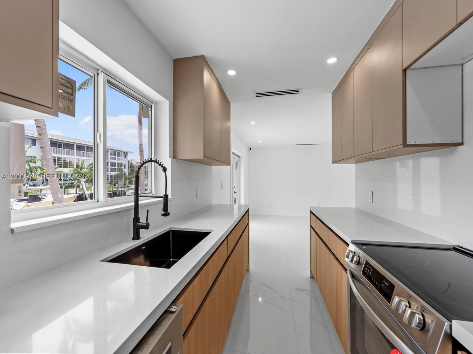 1007 Citrus Isle Fort Lauderdale, FL 33315