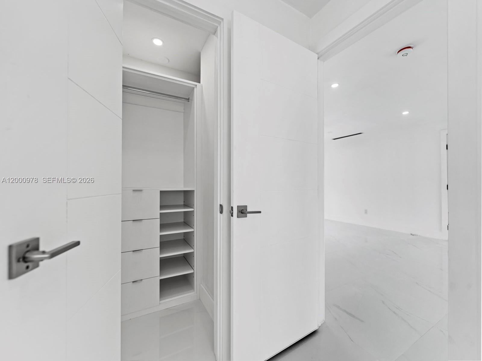 1007 Citrus Isle Fort Lauderdale, FL 33315