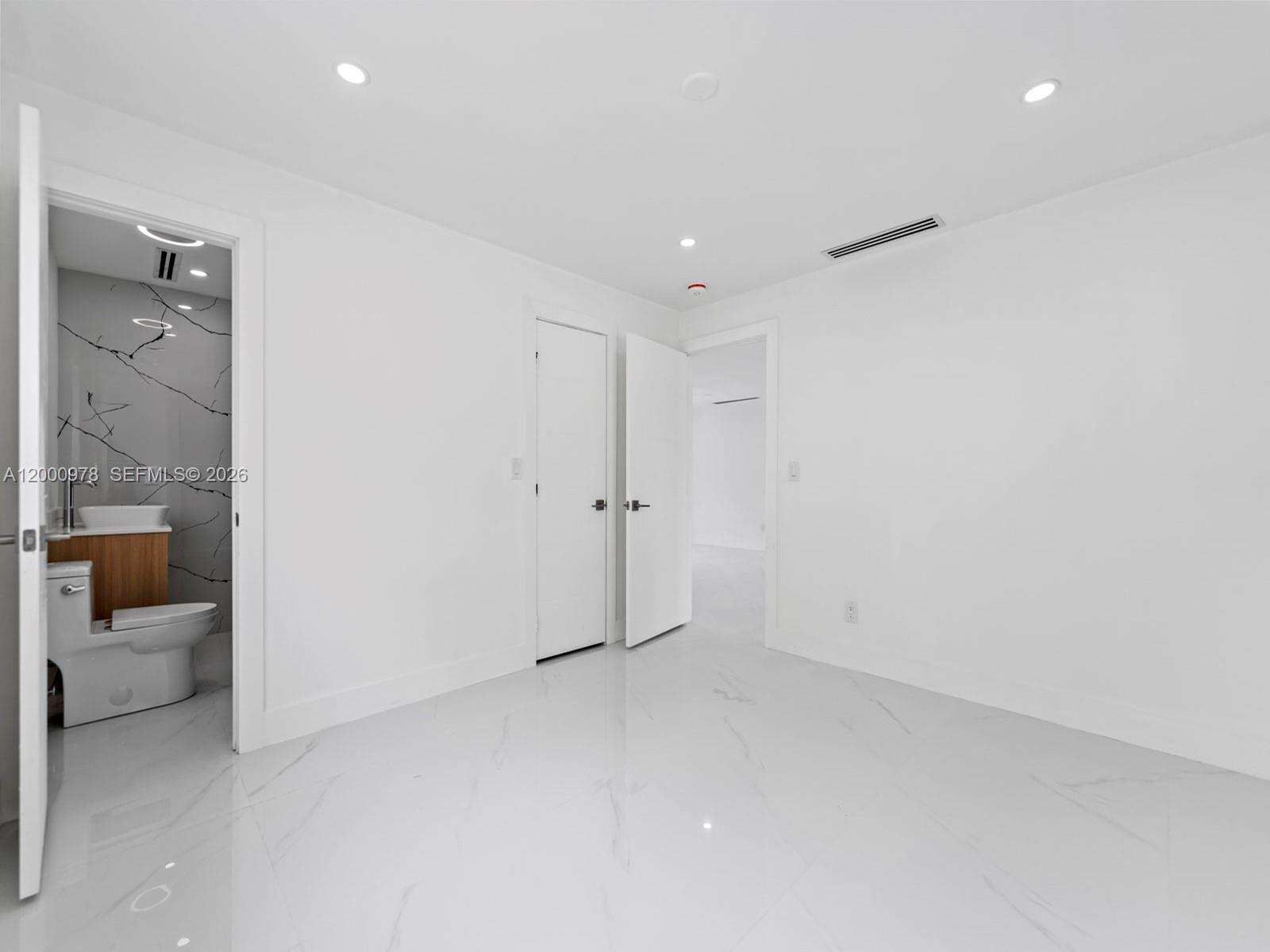 1007 Citrus Isle Fort Lauderdale, FL 33315