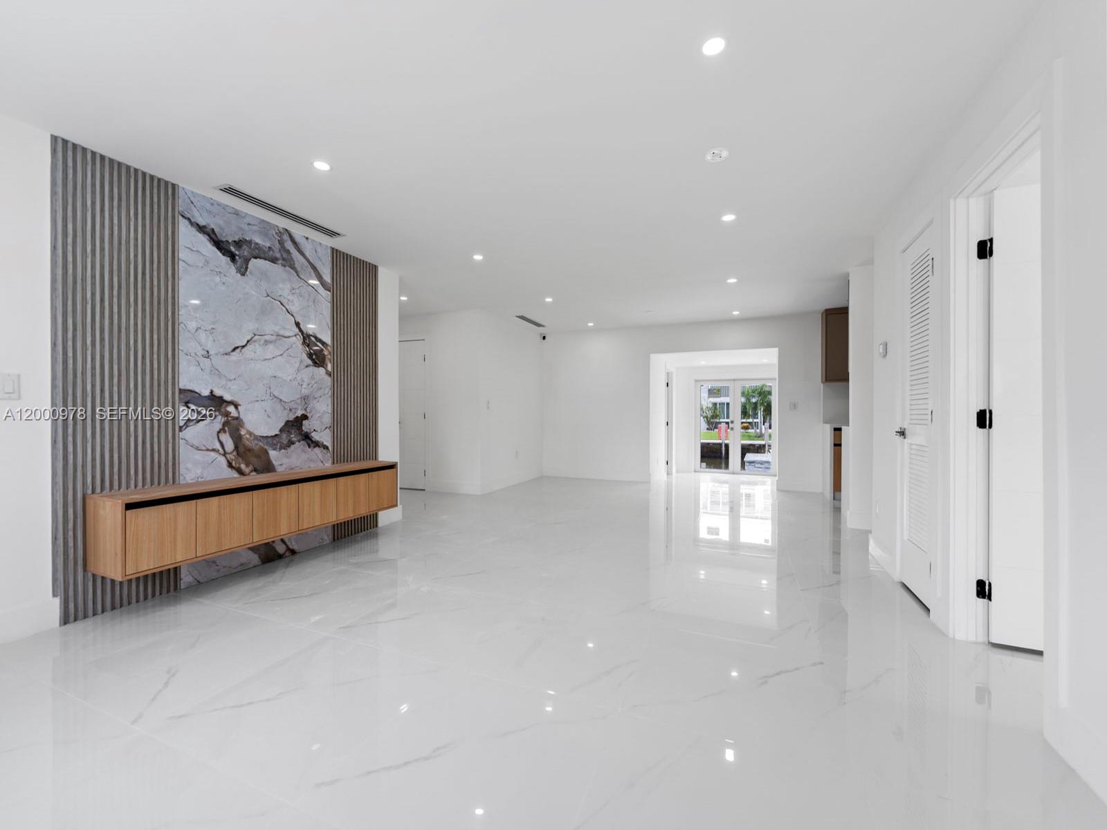 1007 Citrus Isle Fort Lauderdale, FL 33315