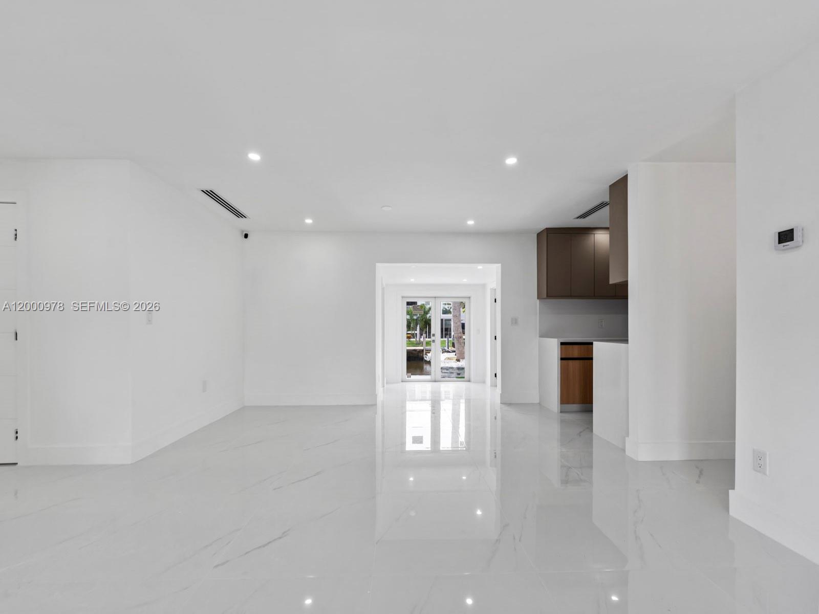 1007 Citrus Isle Fort Lauderdale, FL 33315