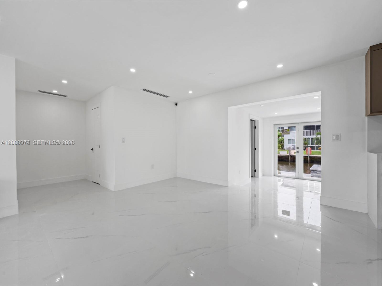 1007 Citrus Isle Fort Lauderdale, FL 33315