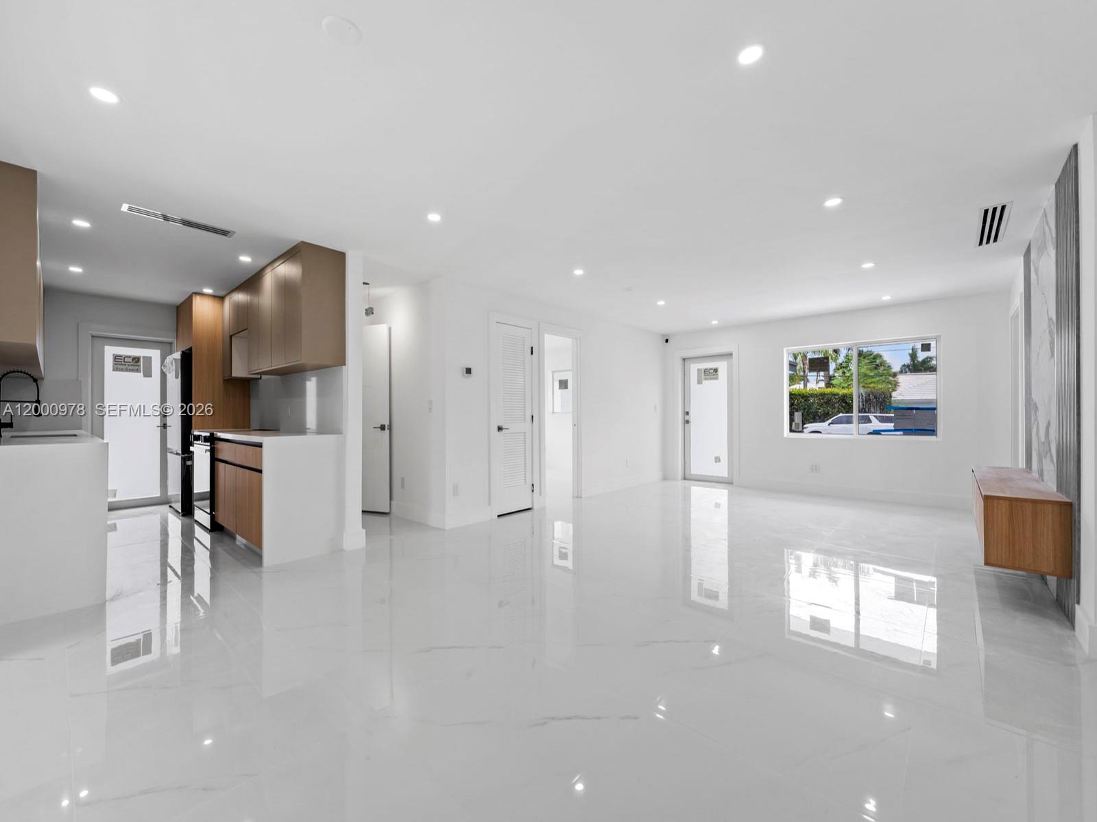 1007 Citrus Isle Fort Lauderdale, FL 33315