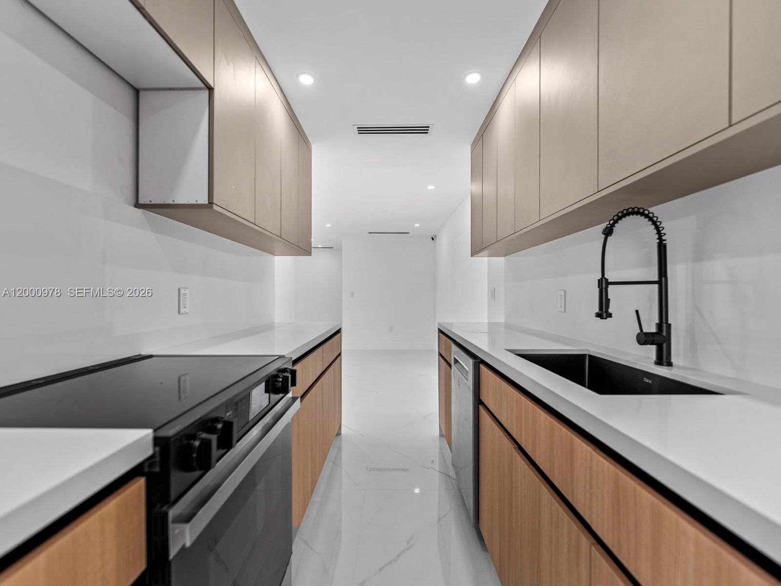 1007 Citrus Isle Fort Lauderdale, FL 33315