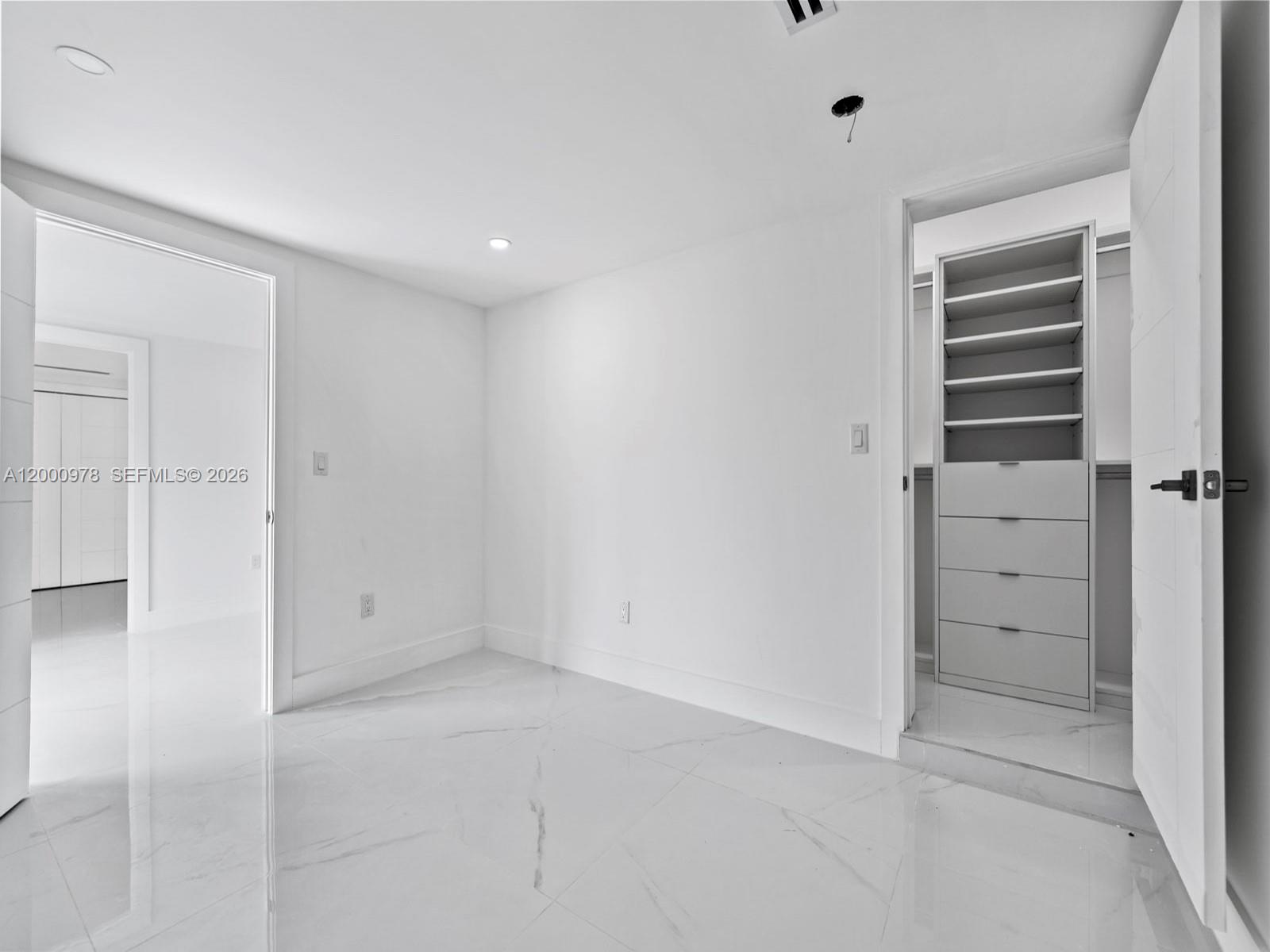 1007 Citrus Isle Fort Lauderdale, FL 33315