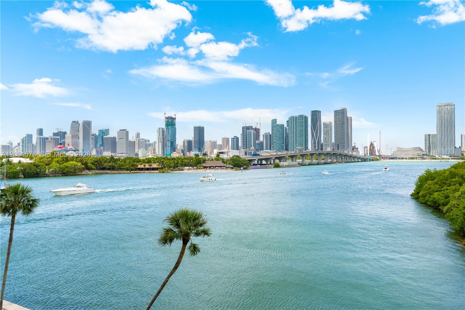 1000 Venetian Way #408 Miami, FL 33139