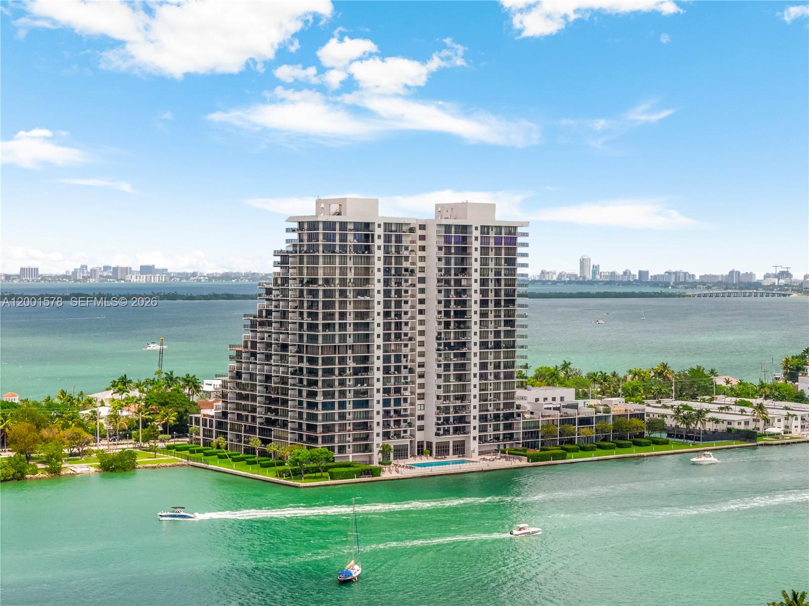1000 Venetian Way #408 Miami, FL 33139