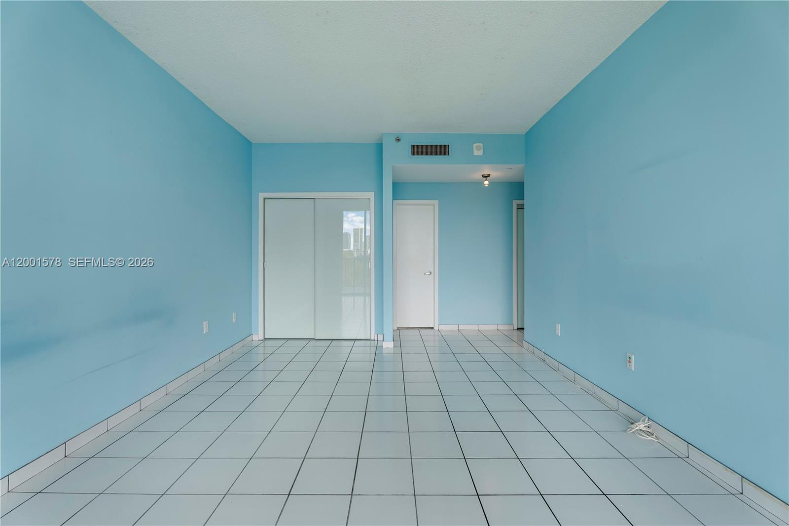 1000 Venetian Way #408 Miami, FL 33139