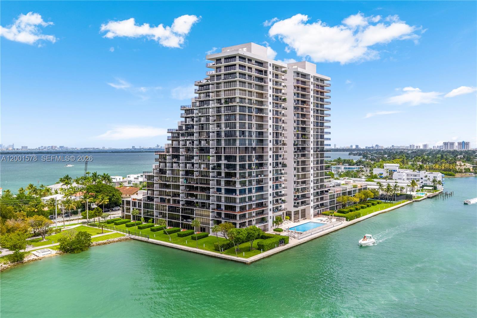 1000 Venetian Way #408 Miami, FL 33139