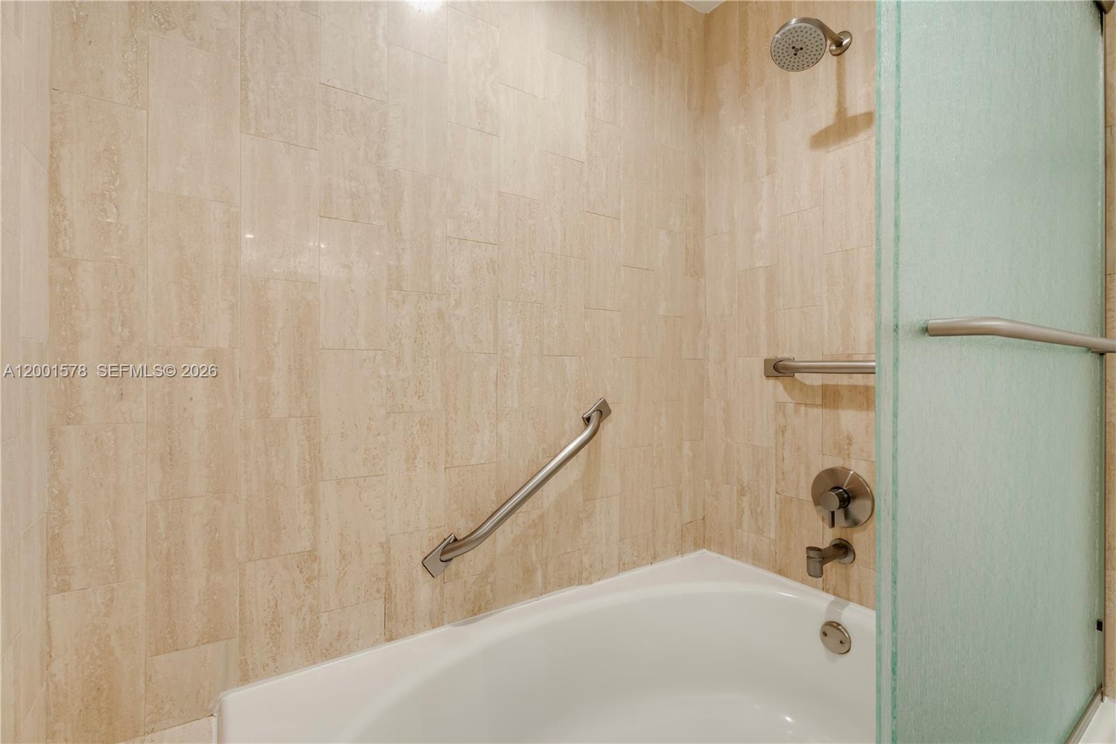 1000 Venetian Way #408 Miami, FL 33139