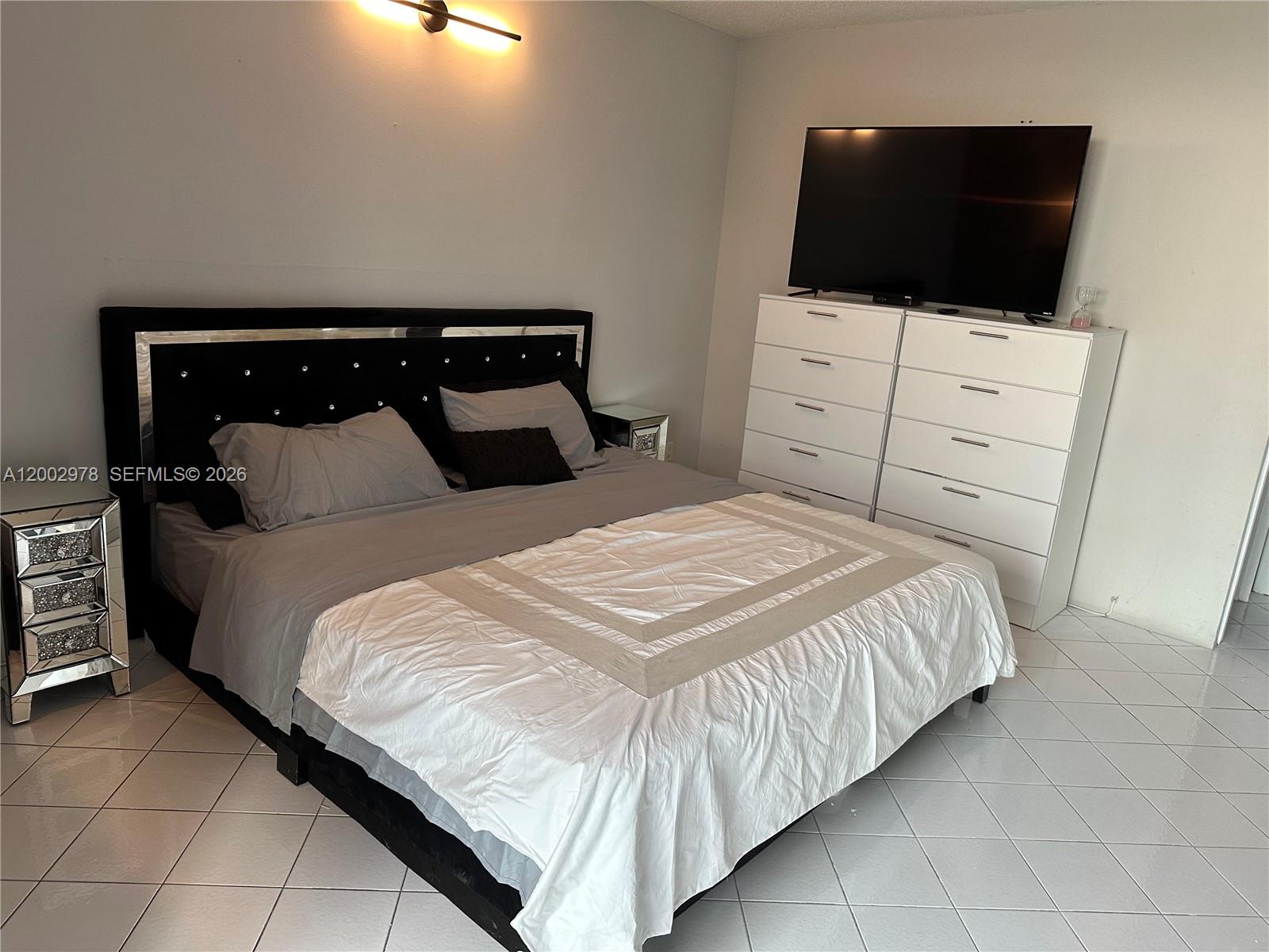 image Arlen House East29