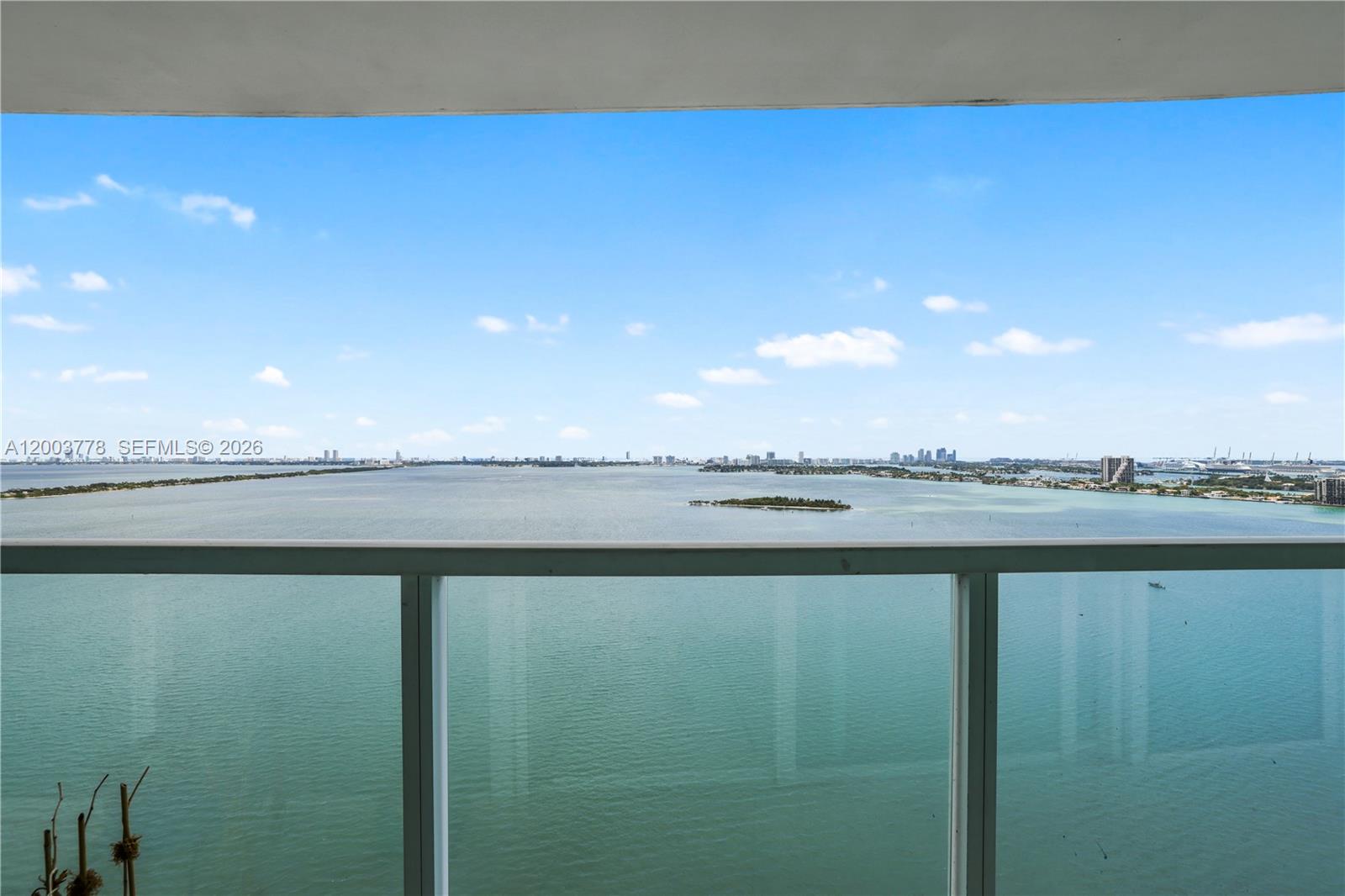 image Onyx on the Bay22