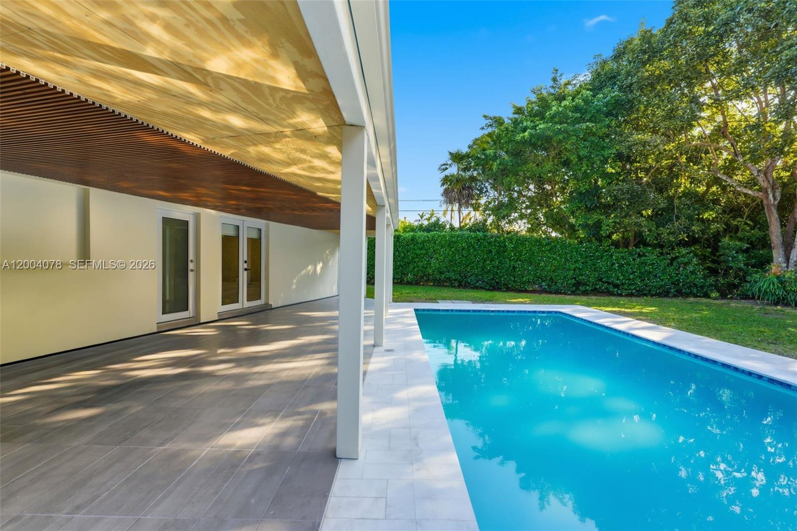 13225 SW 83rd Ct Pinecrest, FL 33156