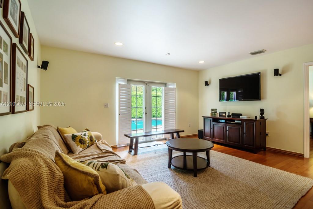 1237 Aduana Ave Coral Gables, FL 33146