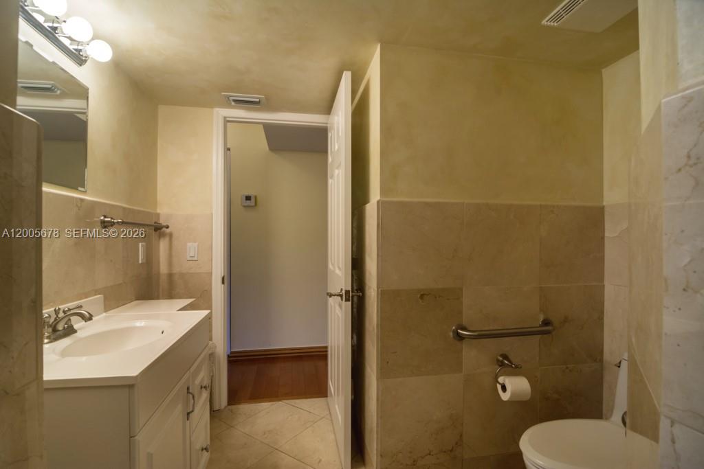 1237 Aduana Ave Coral Gables, FL 33146