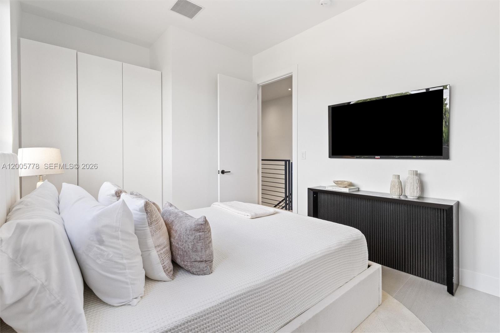 2787 SW 34th Ave Miami, FL 33133