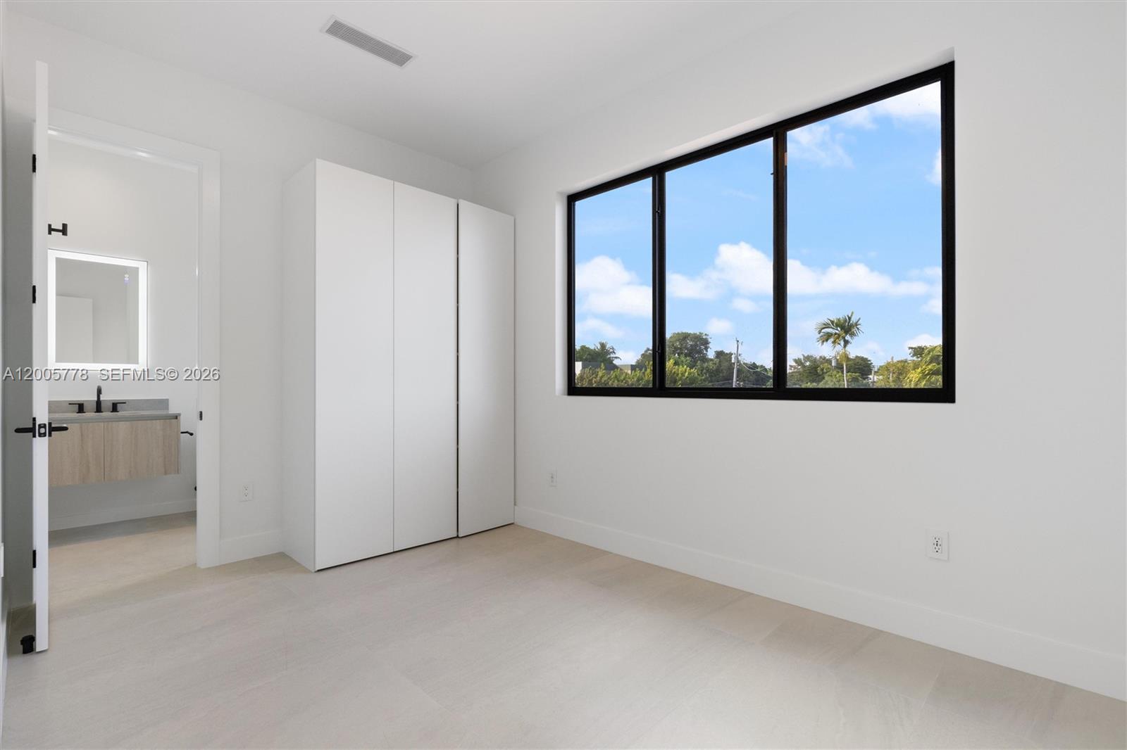 2787 SW 34th Ave Miami, FL 33133