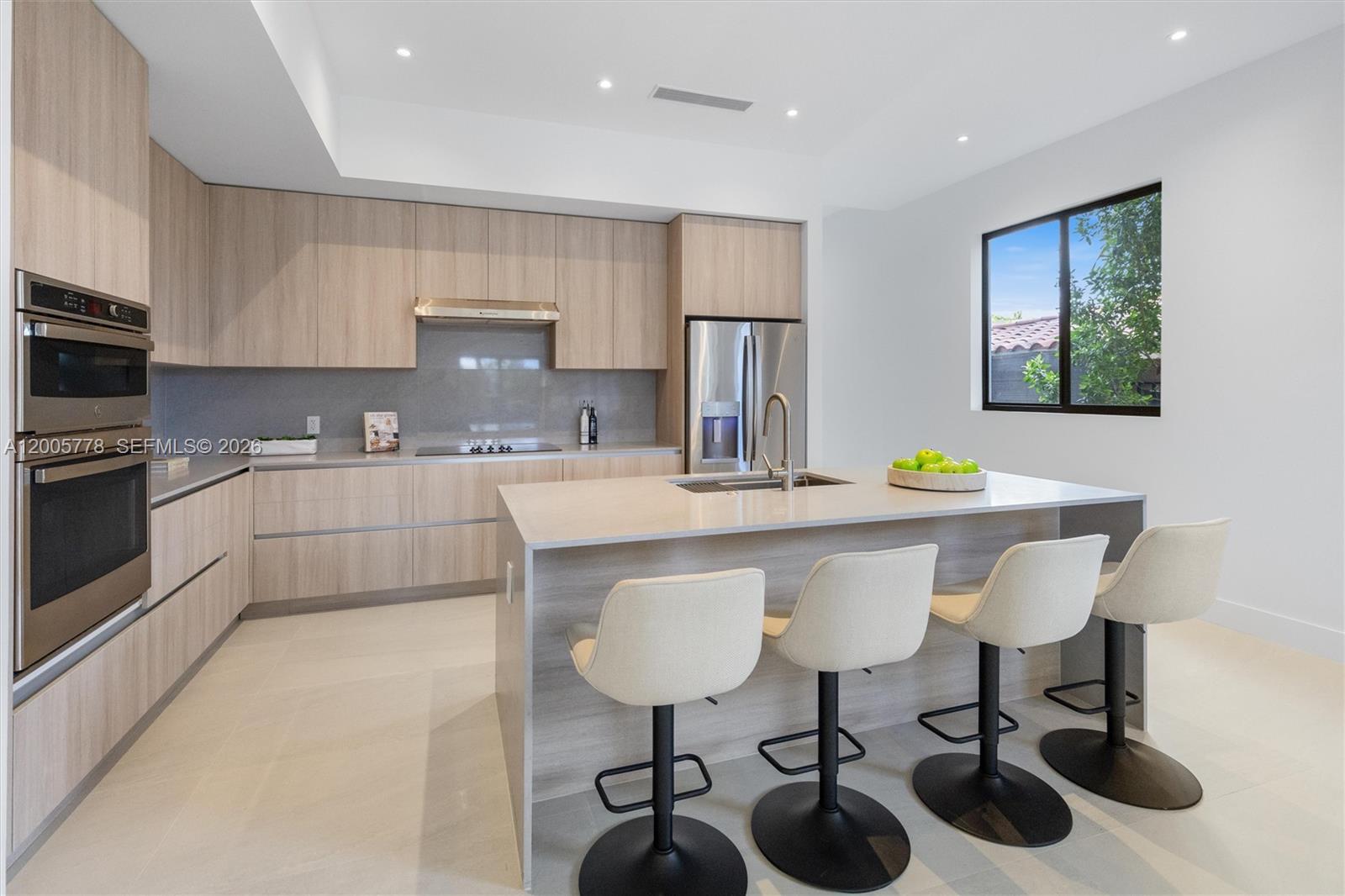 2787 SW 34th Ave Miami, FL 33133