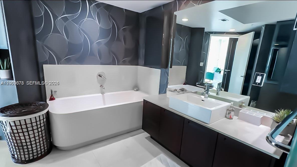 image St Tropez Sunny Isles17