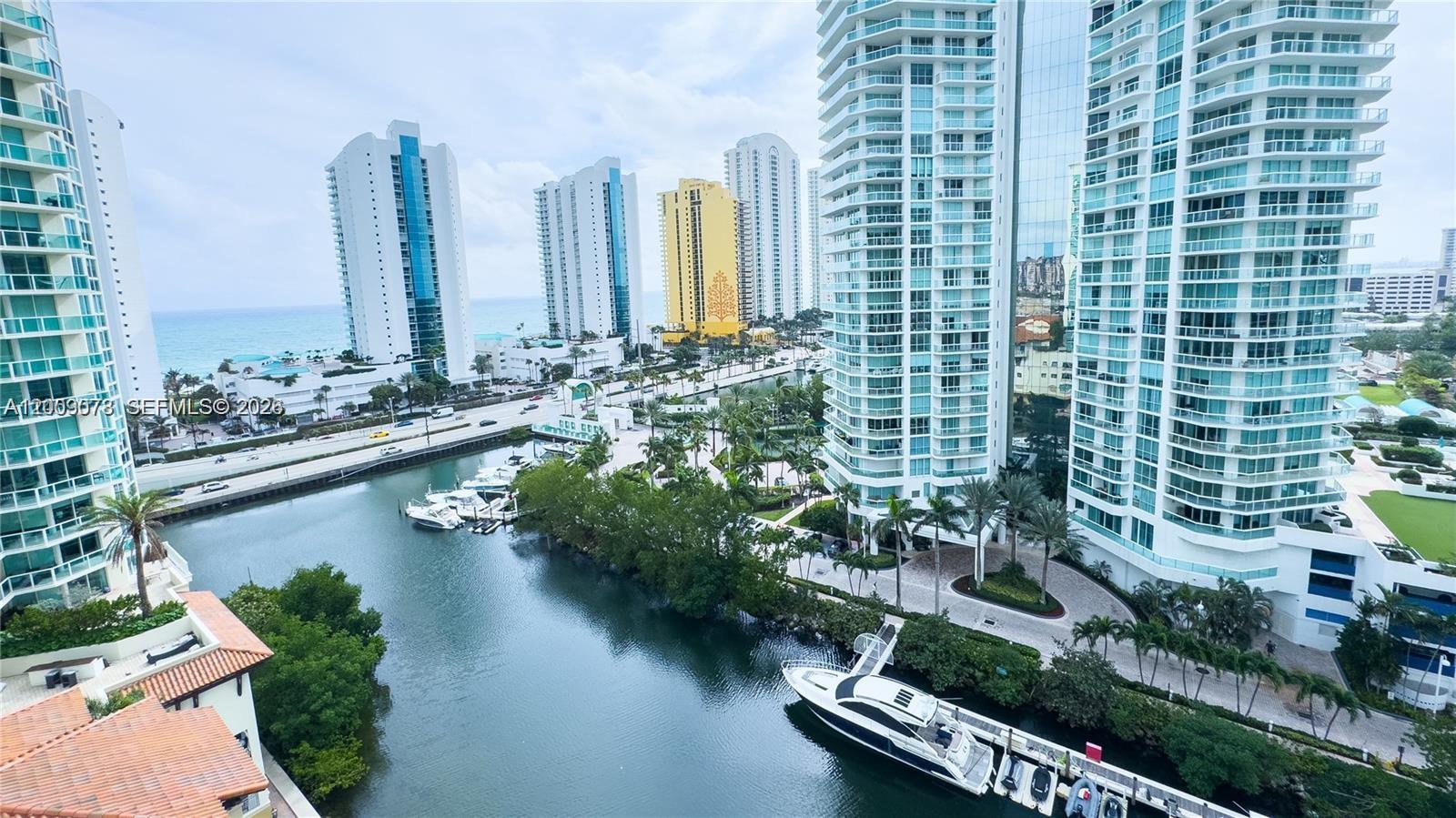 image St Tropez Sunny Isles1