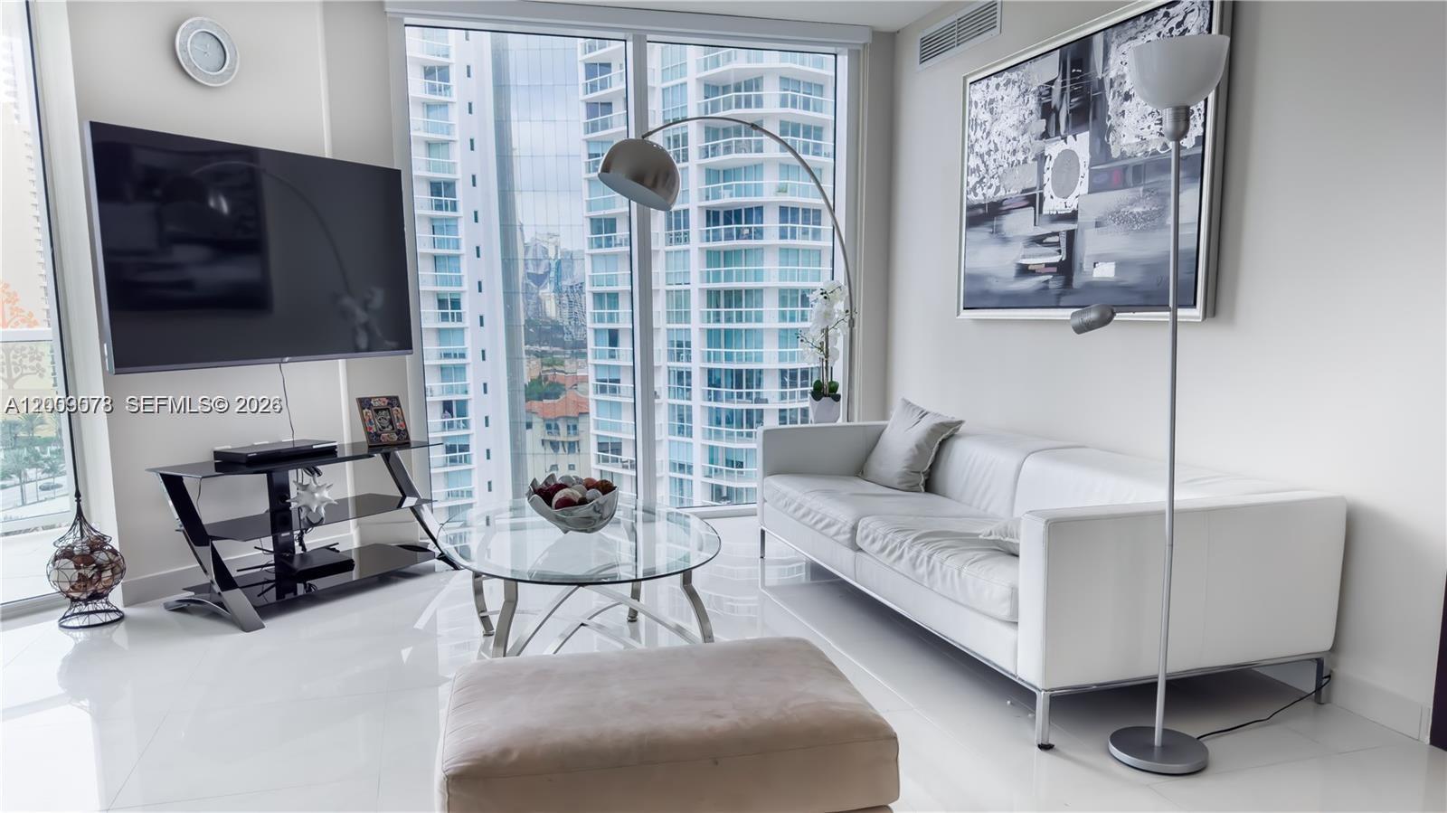image St Tropez Sunny Isles3