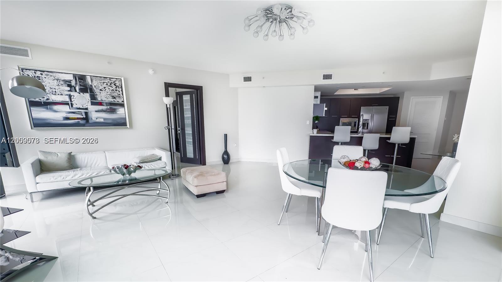 image St Tropez Sunny Isles5